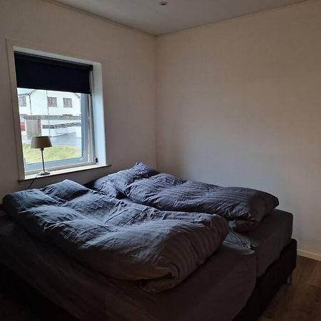 Апартаменти New Flat With Hot Tub - No3 Oyndarfjordur Екстер'єр фото